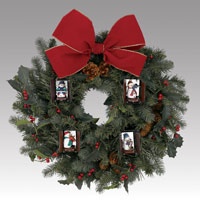 novelty christmas wreaths