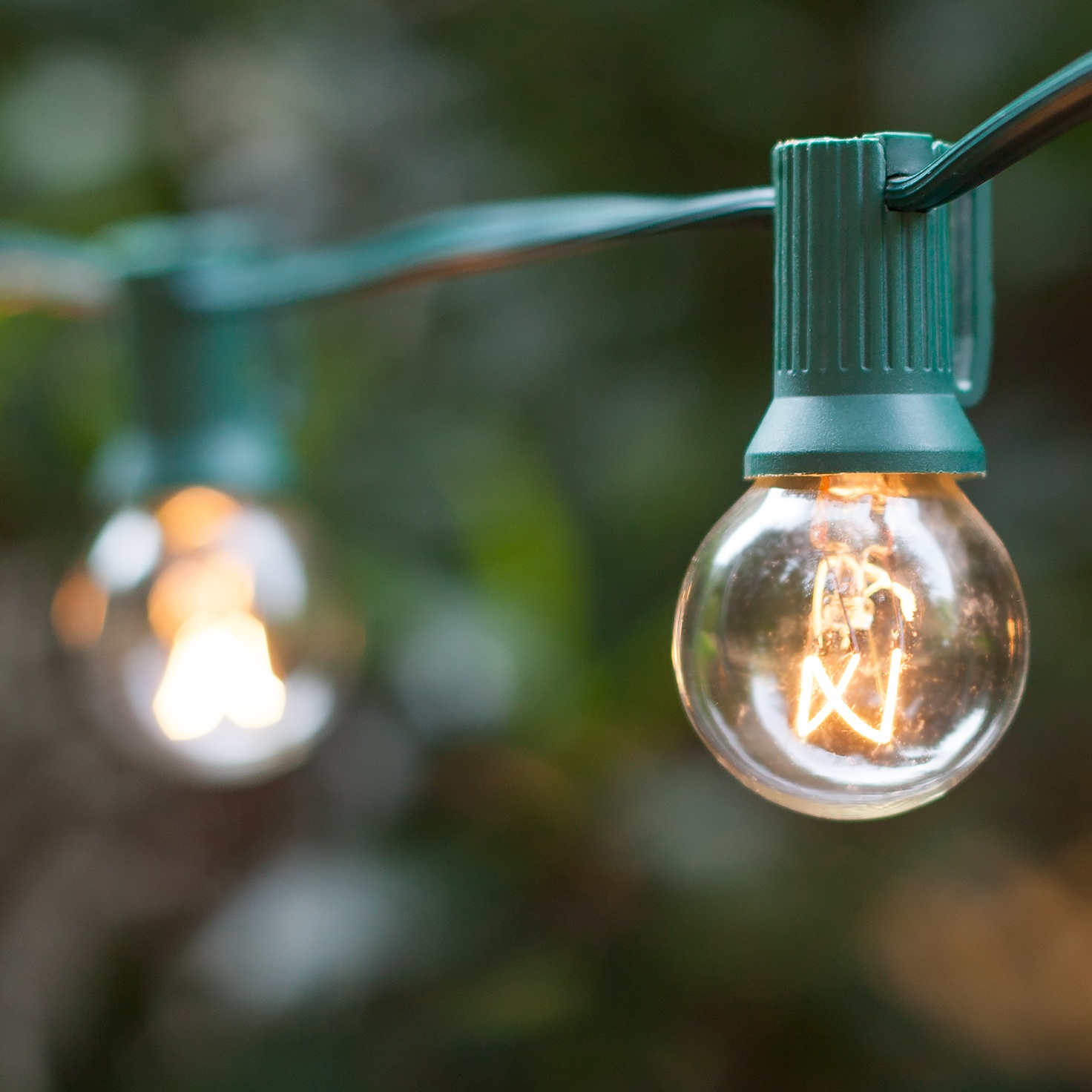 G30 Globe Patio Lights